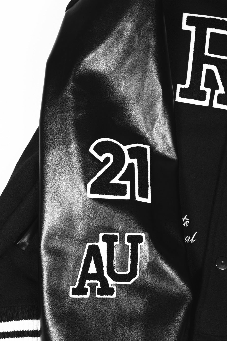 ungraduated jacket